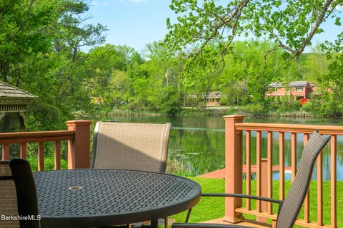 $680,000 | 7 Swamp Road, West Stockbridge, MA 01266