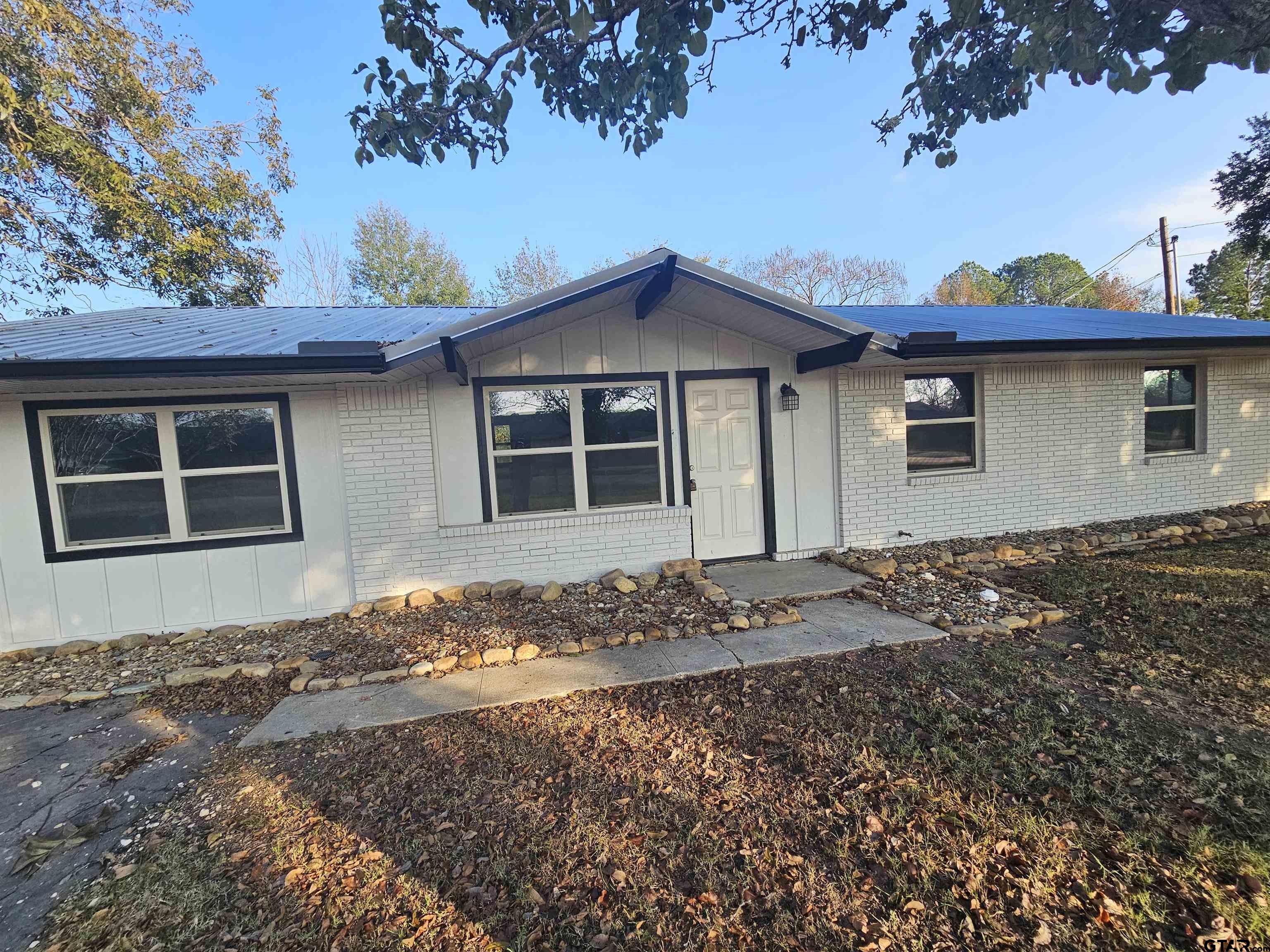 109 Tomie Street Quitman, TX 75783 - Photo 4 of 32