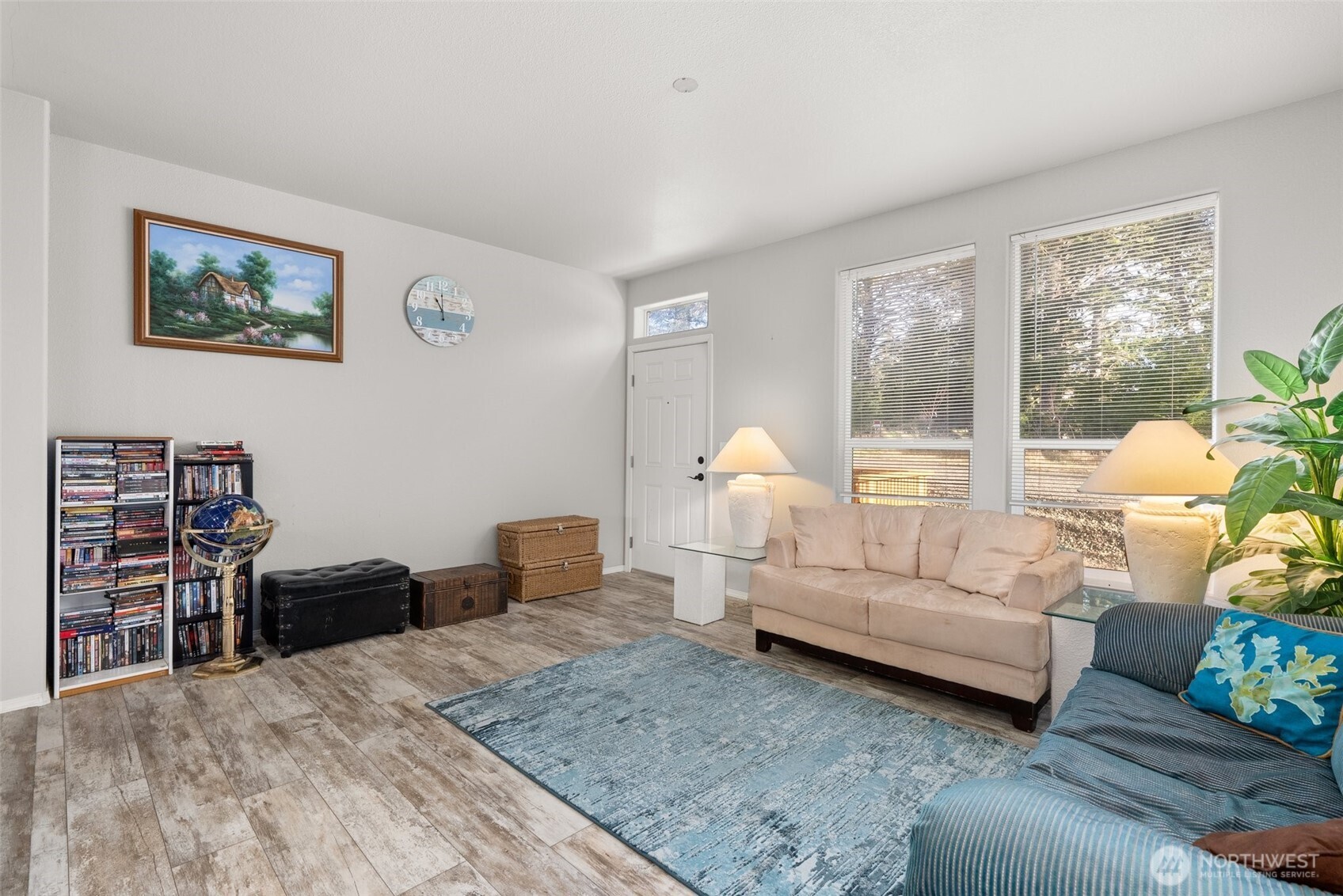 4 Lakeview Lane South Bend, WA 98586 - Photo 16 of 40 a living room with furniture and a large window