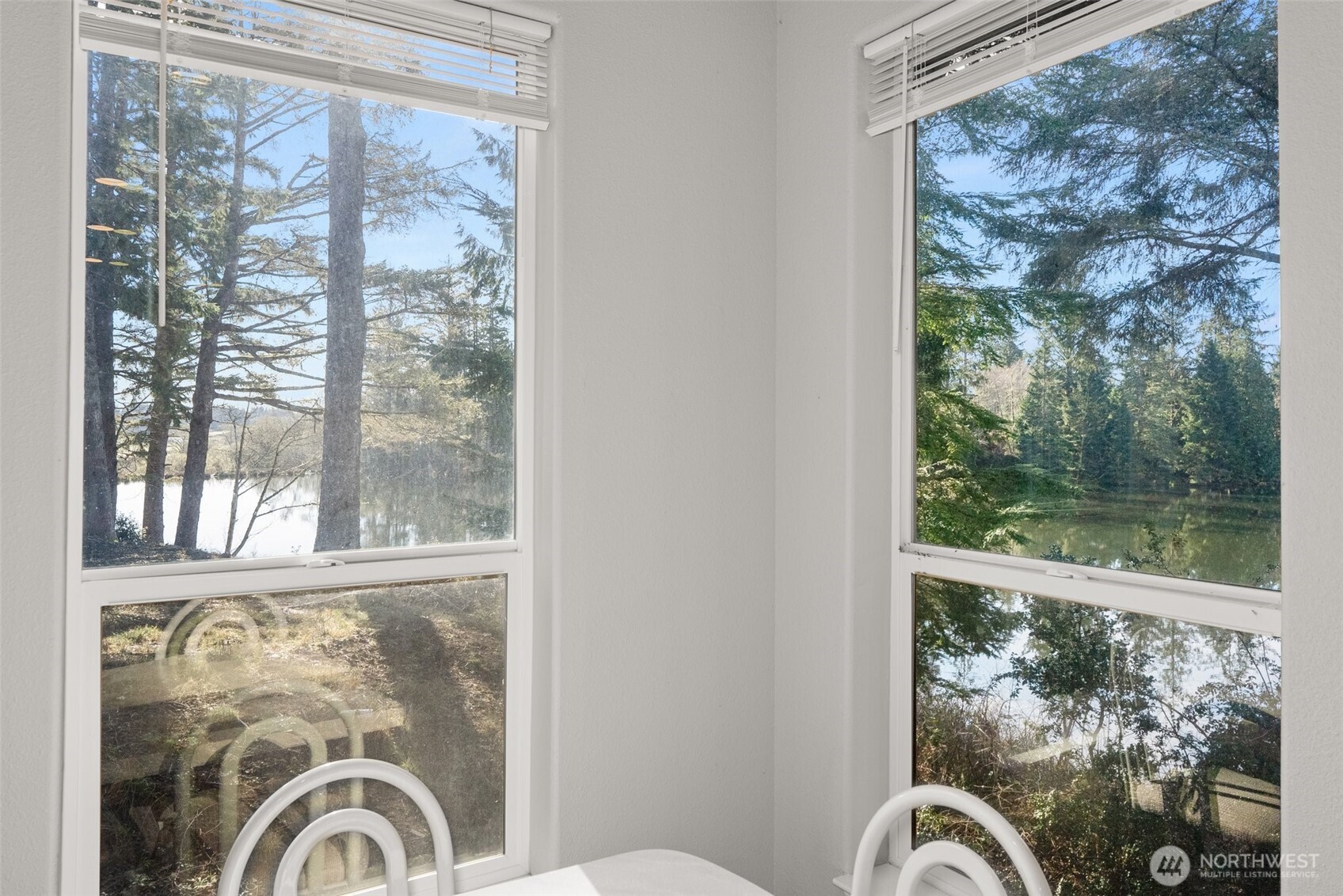 4 Lakeview Lane South Bend, WA 98586 - Photo 25 of 40 a view of a window