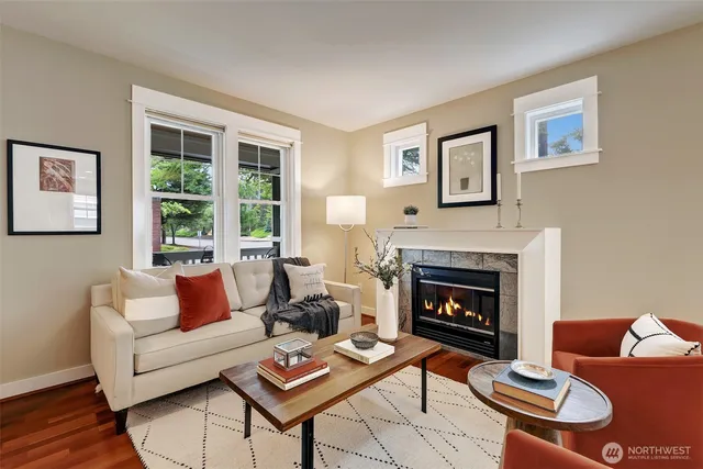 $835,000 | 5807 B 55th Avenue Northeast, Seattle, WA 98105