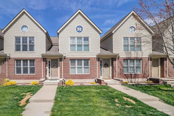 $3,000 | 260 Snyder Avenue, Ann Arbor, MI 48103