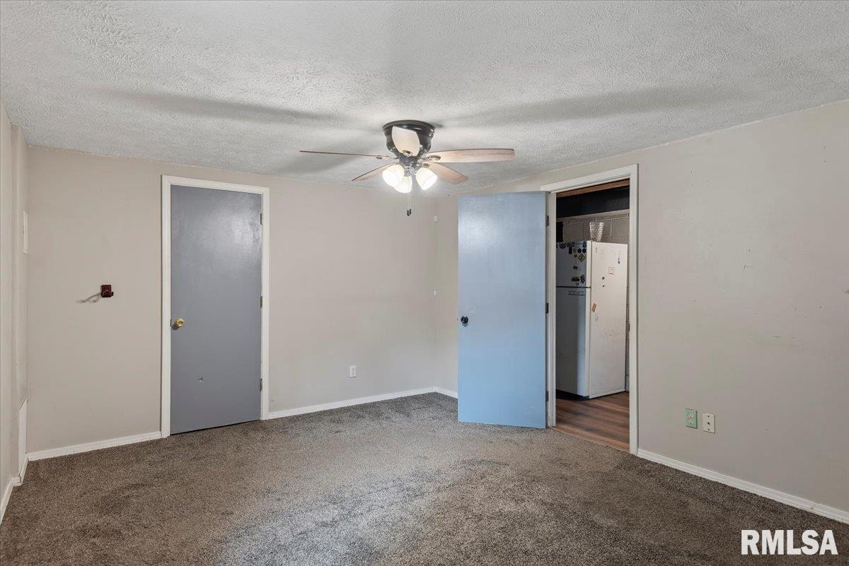 2401 Devonshire Road Springfield, IL 62703 - Photo 30 of 40