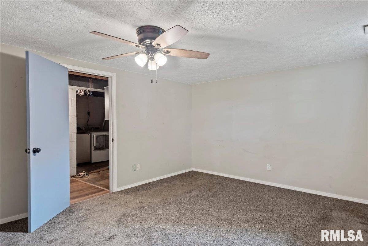 2401 Devonshire Road Springfield, IL 62703 - Photo 31 of 40