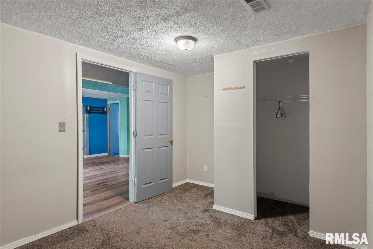 2401 Devonshire Road Springfield, IL 62703 - Photo 33 of 40