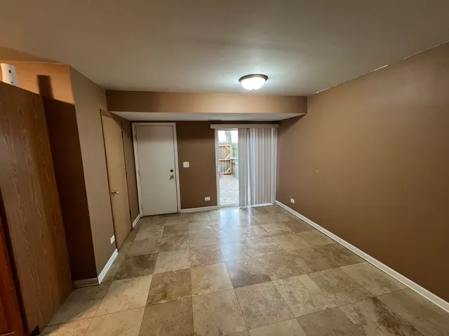 $1,799 | 1645 Victoria Park Circle, Unit 1645, Aurora, IL 60504