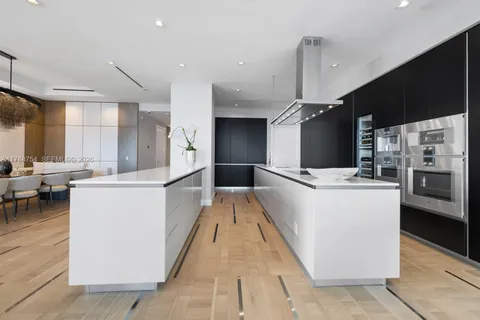 $28,500,000 | 18501 Collins Avenue, Unit 3704, Sunny Isles Beach, FL 33160