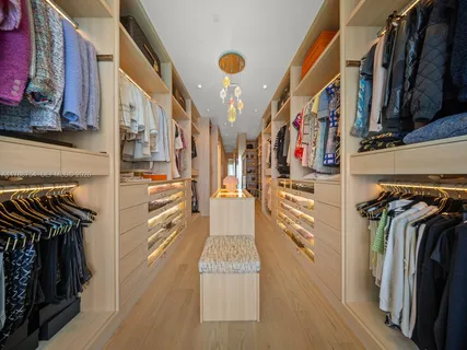 $28,500,000 | 18501 Collins Avenue, Unit 3704, Sunny Isles Beach, FL 33160