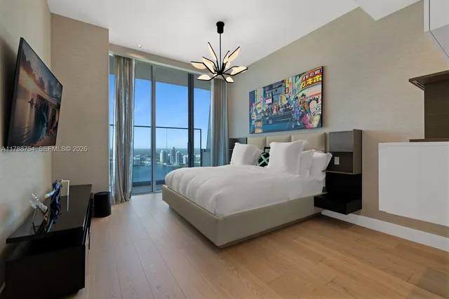 $28,500,000 | 18501 Collins Avenue, Unit 3704, Sunny Isles Beach, FL 33160