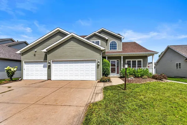 $425,000 | 402 Gentian Street, Savoy, IL 61874