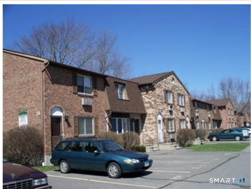 76 Sharon Road, Unit 6 Waterbury, CT 06705 - Photo 1 of 11 Gallery Image 1