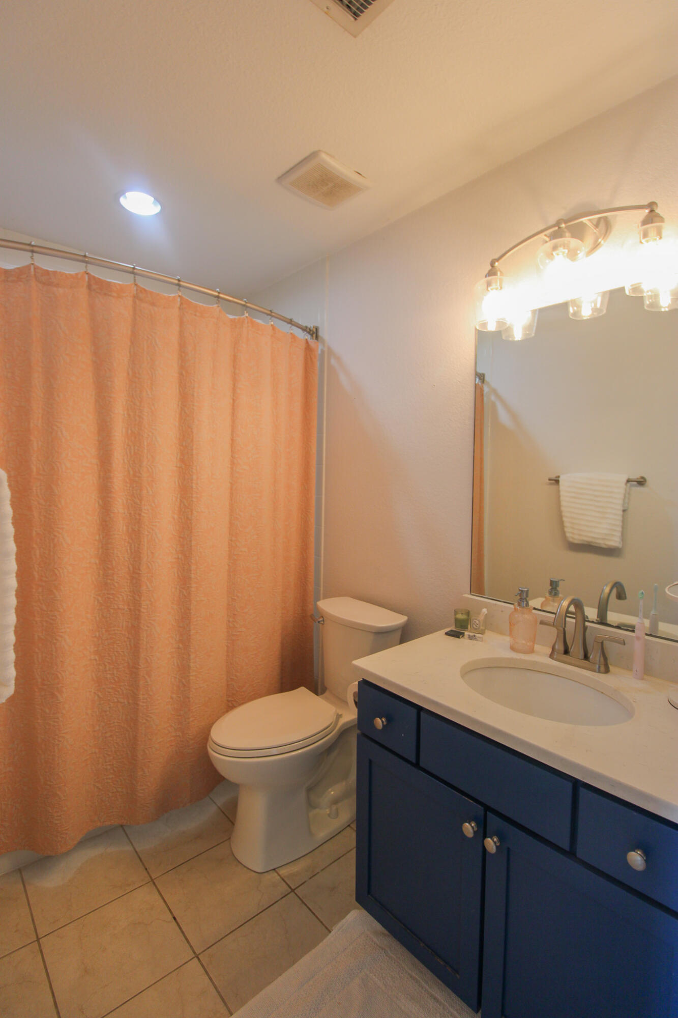 271 Alexandra Drive, Unit 11 Mount Pleasant, SC 29464 - Photo 8 of 13 IMG_1446