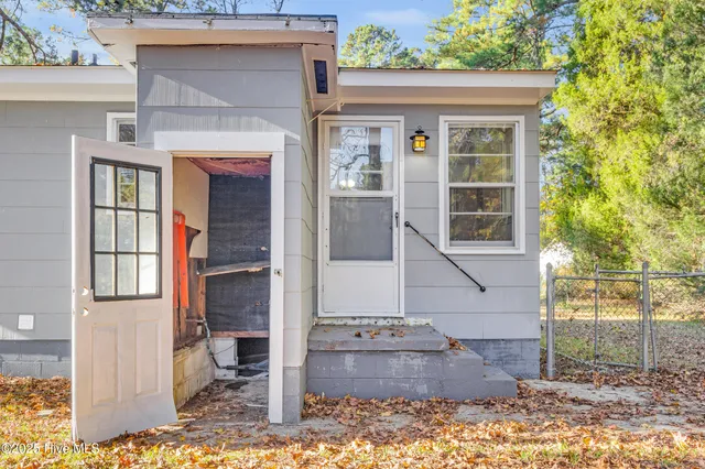 $1,500 | 3504 Powell Street, New Bern, NC 28560