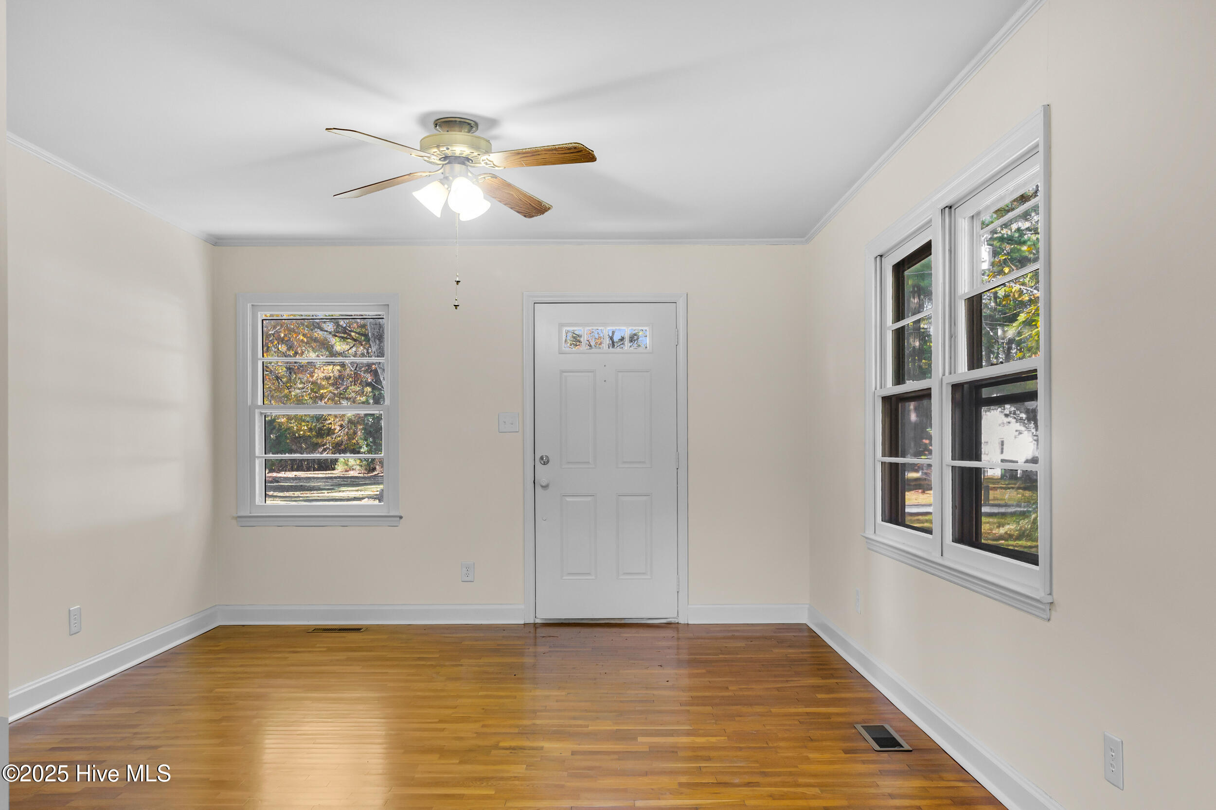 3504 Powell Street New Bern, NC 28560 - Photo 4 of 31 4_16