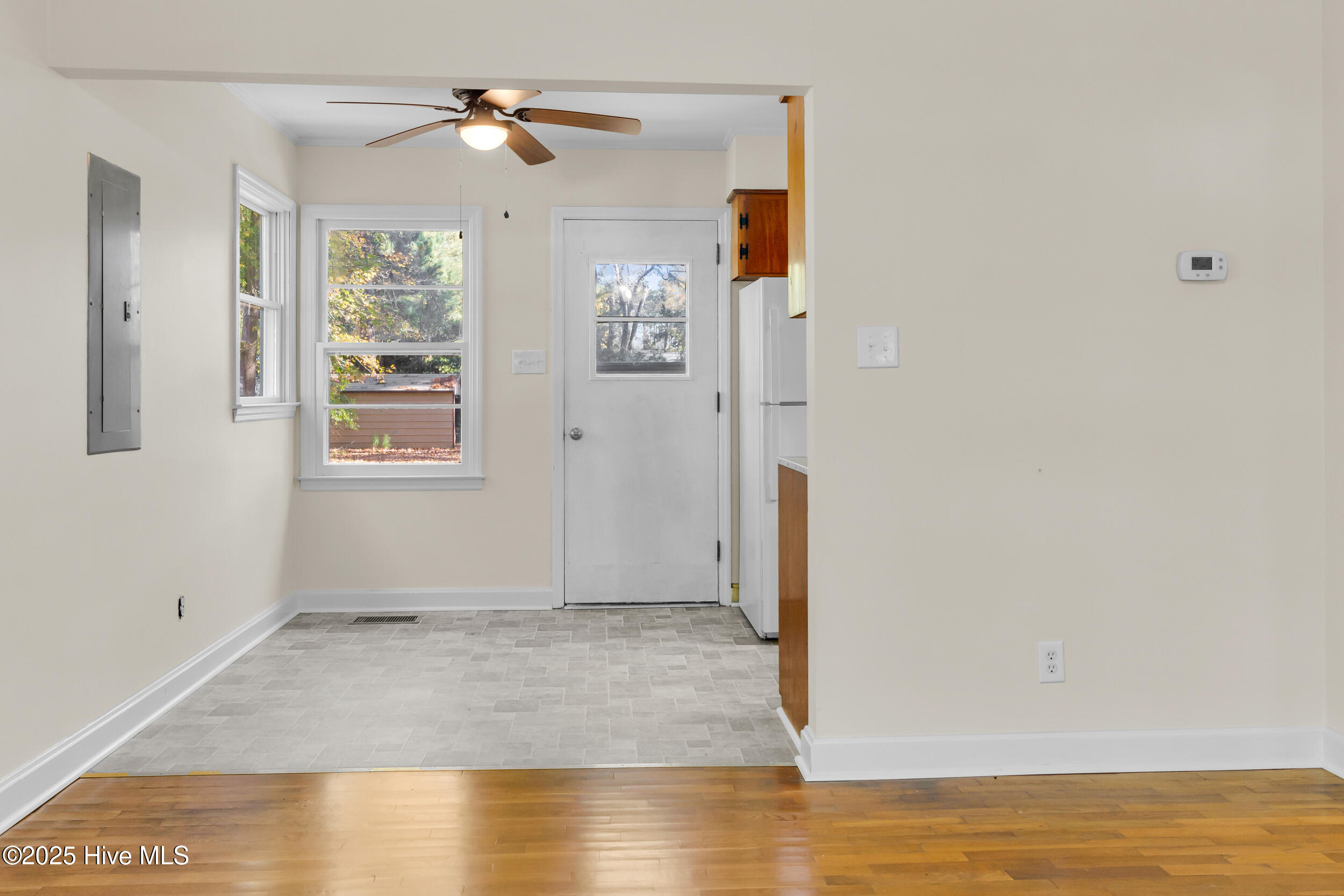 3504 Powell Street New Bern, NC 28560 - Photo 5 of 31 5_17