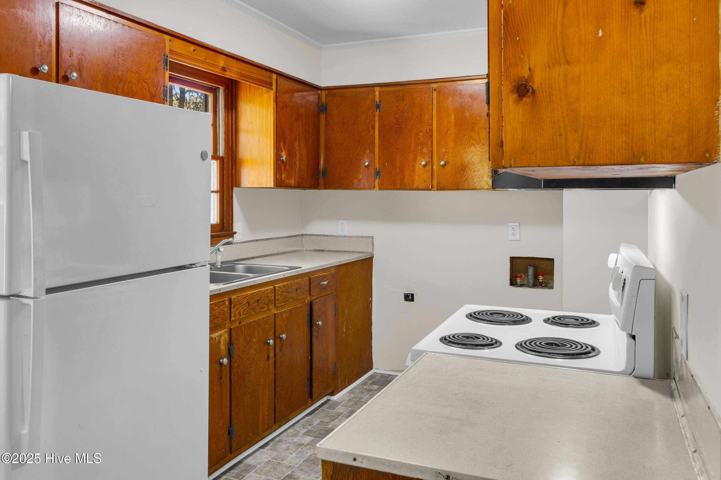 3504 Powell Street New Bern, NC 28560 - Photo 8 of 31 8_20