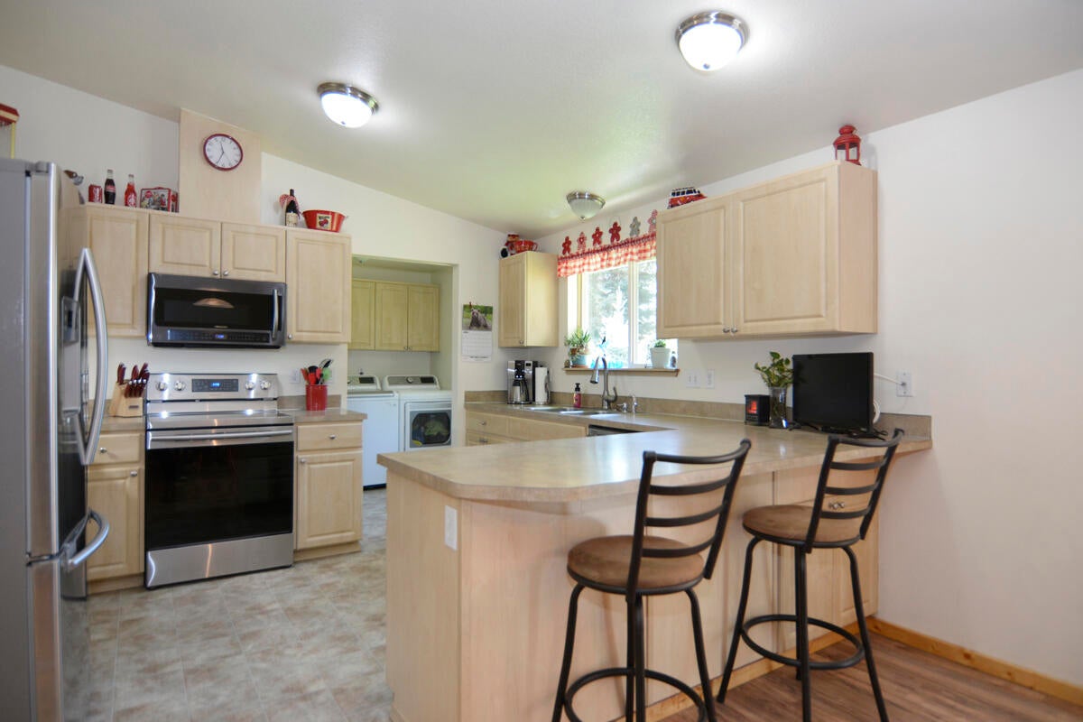 17251 Gadwall Road Bend, OR 97707 - Photo 10 of 27 11