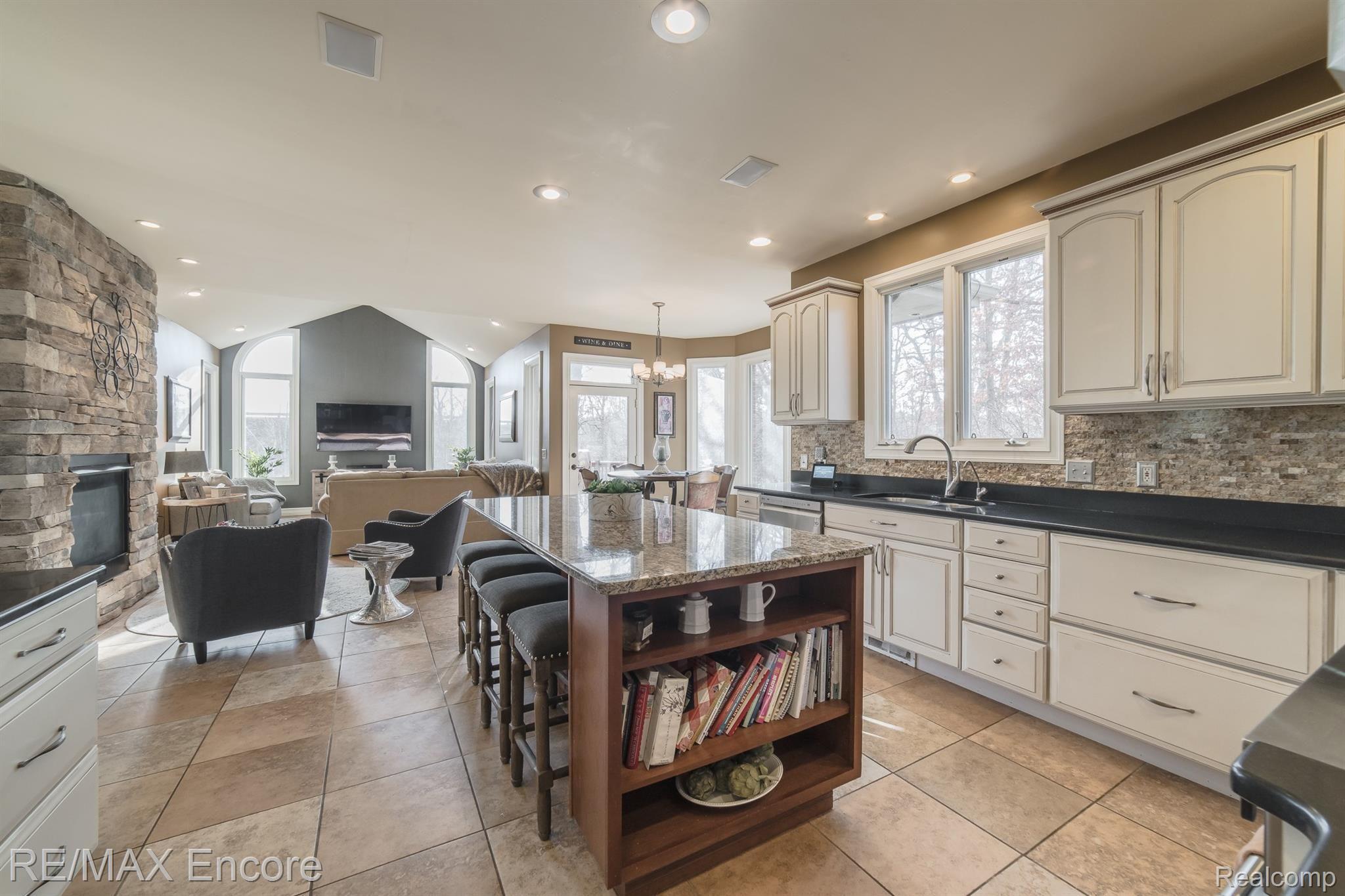 7686 Devins Ridge Clarkston, MI 48348 - Photo 12 of 58 Custom kitchen with large island