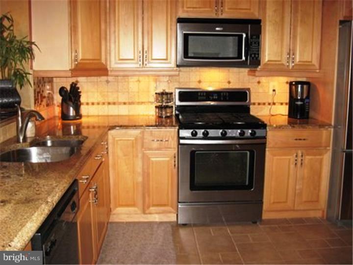 435 Ruth Court Harleysville, PA 19438 - Photo 6 of 24 Kitchen