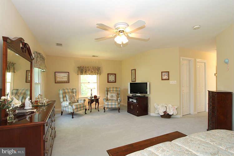 9020 Brierly Road Chevy Chase, MD 20815 - Photo 14 of 30 Bedroom (Master)