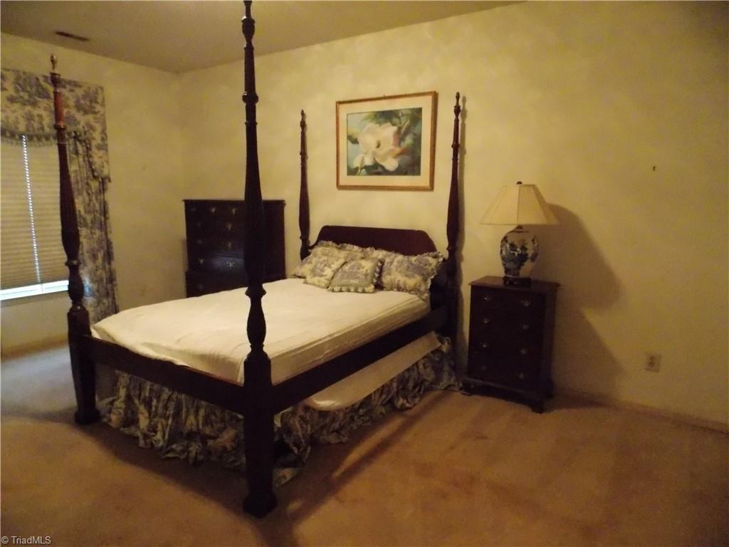 516 Lindley Road Greensboro, NC 27410 - Photo 13 of 26 Primary bedroom