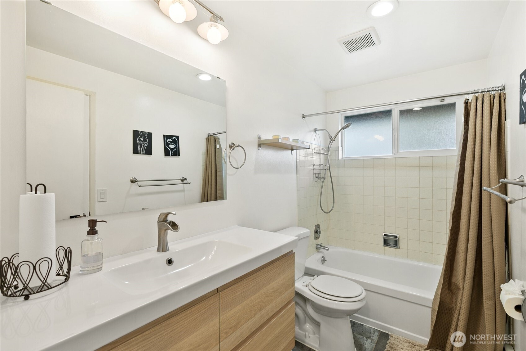 22309 115th Place Southeast Kent, WA 98031 - Photo 11 of 19