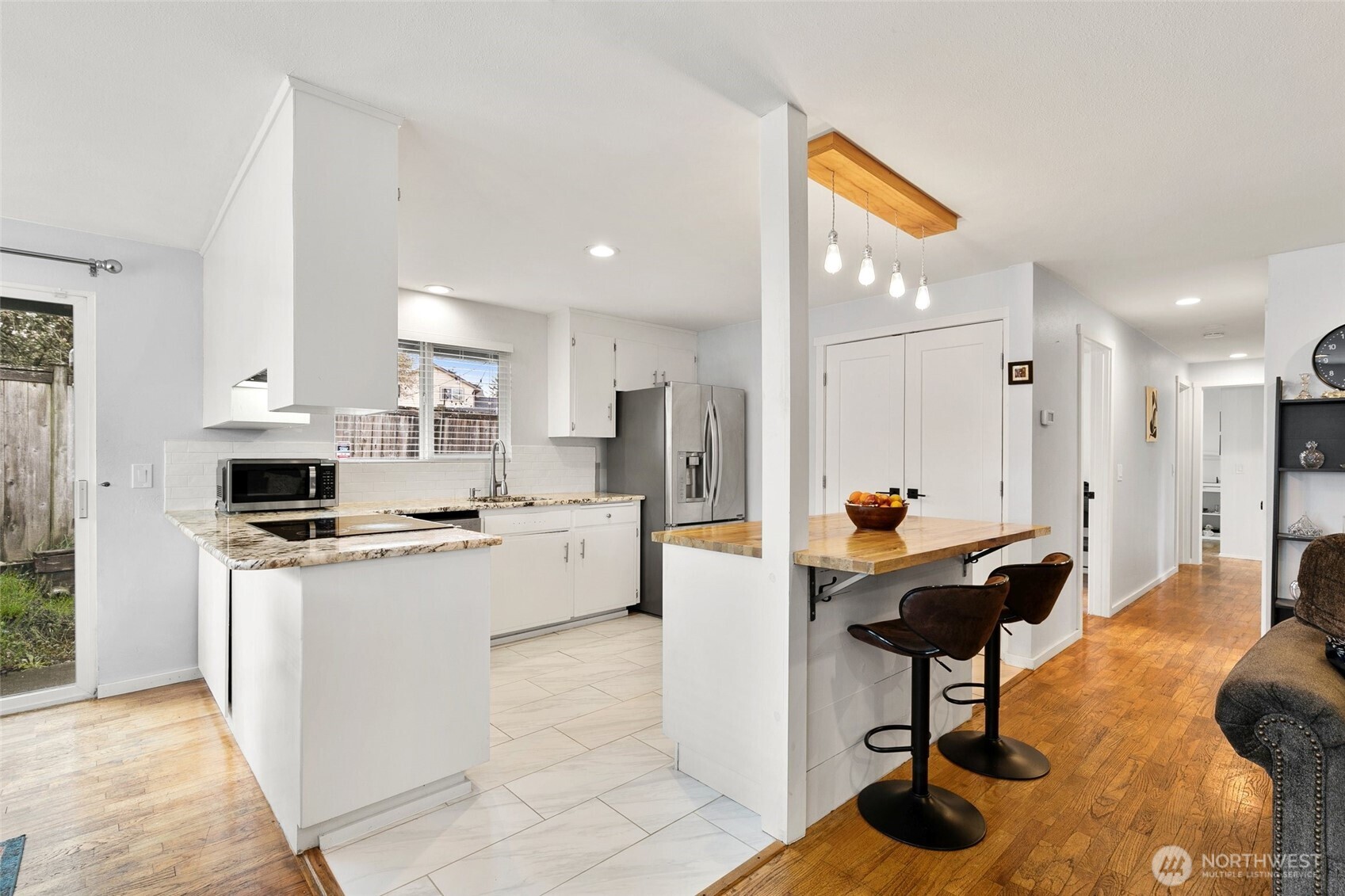 22309 115th Place Southeast Kent, WA 98031 - Photo 7 of 19