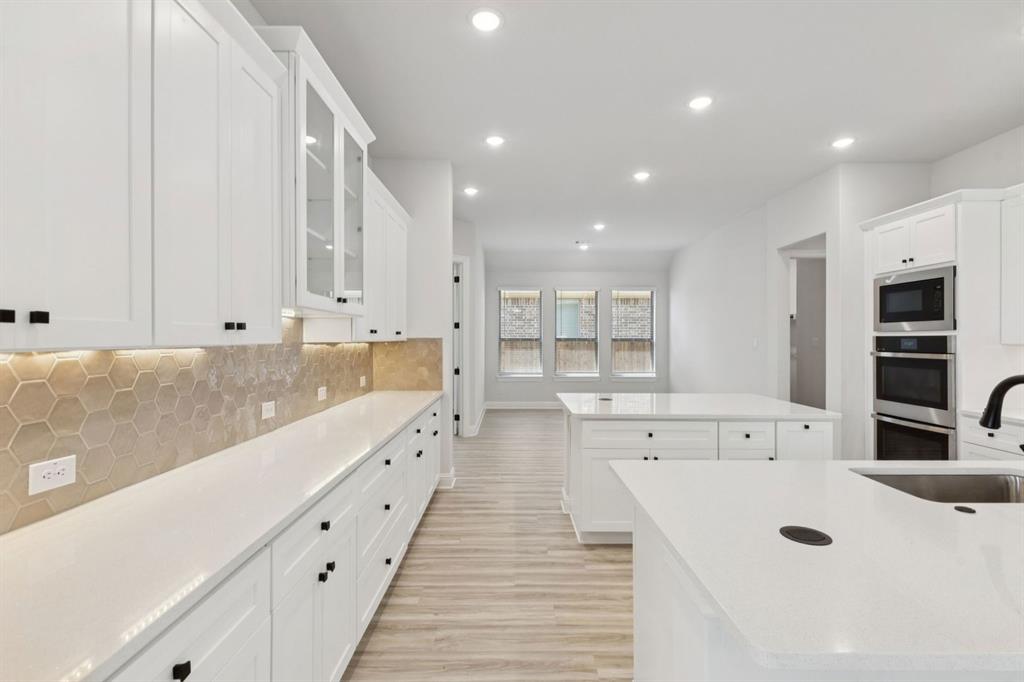 4321 Biddle Street Midlothian, TX 76065 - Photo 8 of 28 Representative