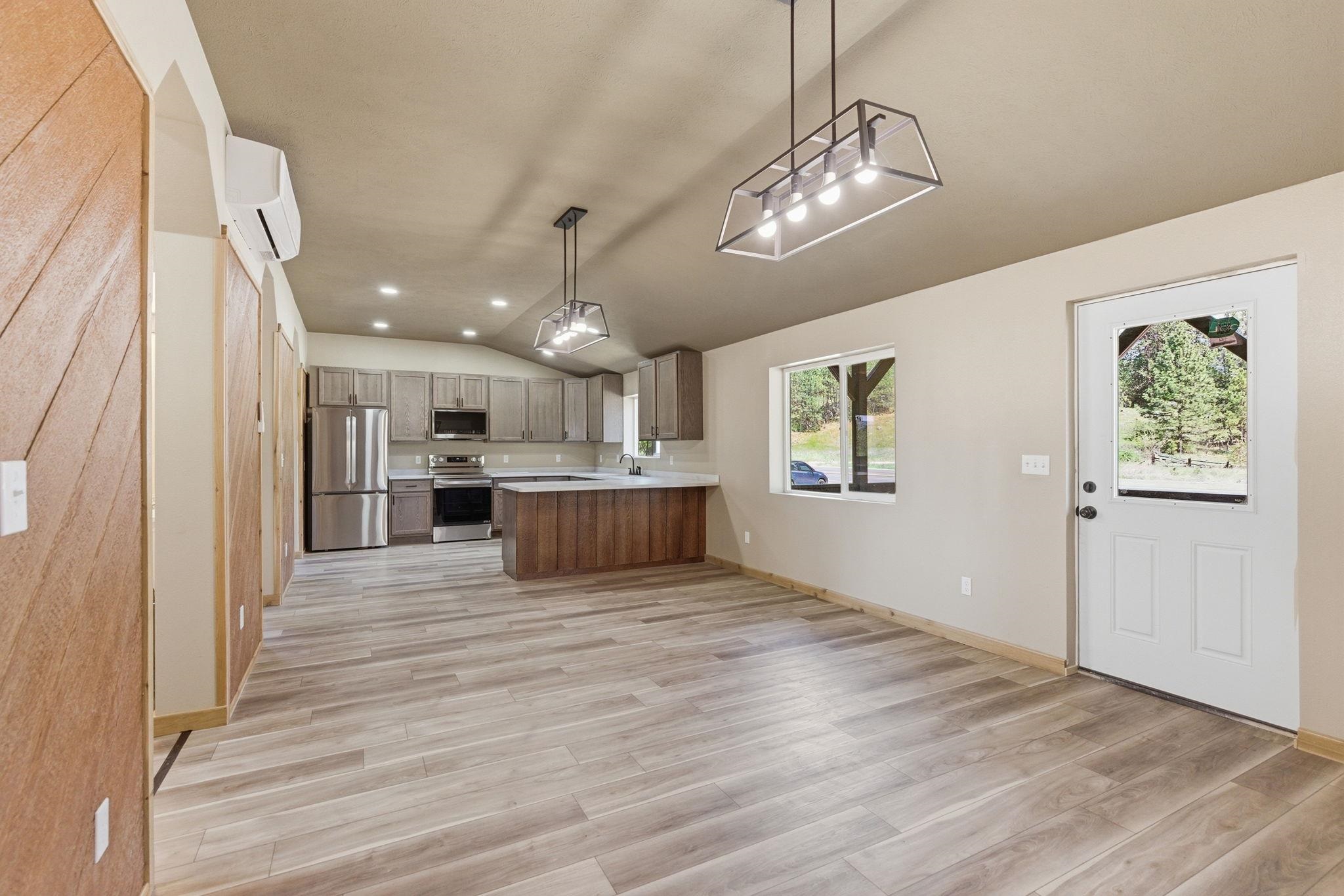 4250 Highway 231 Springdale, WA 99173 - Photo 6 of 36