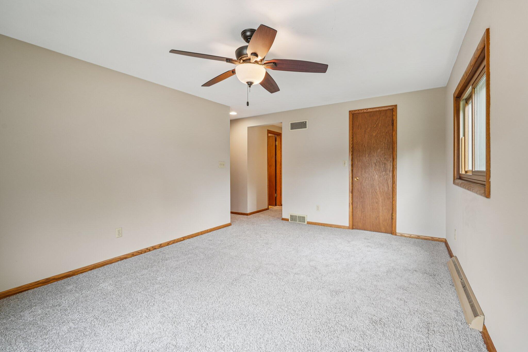 1164 Downing Drive Waukesha, WI 53186 - Photo 25 of 46 37-web-or-mls-Downing Dr-S2410-037