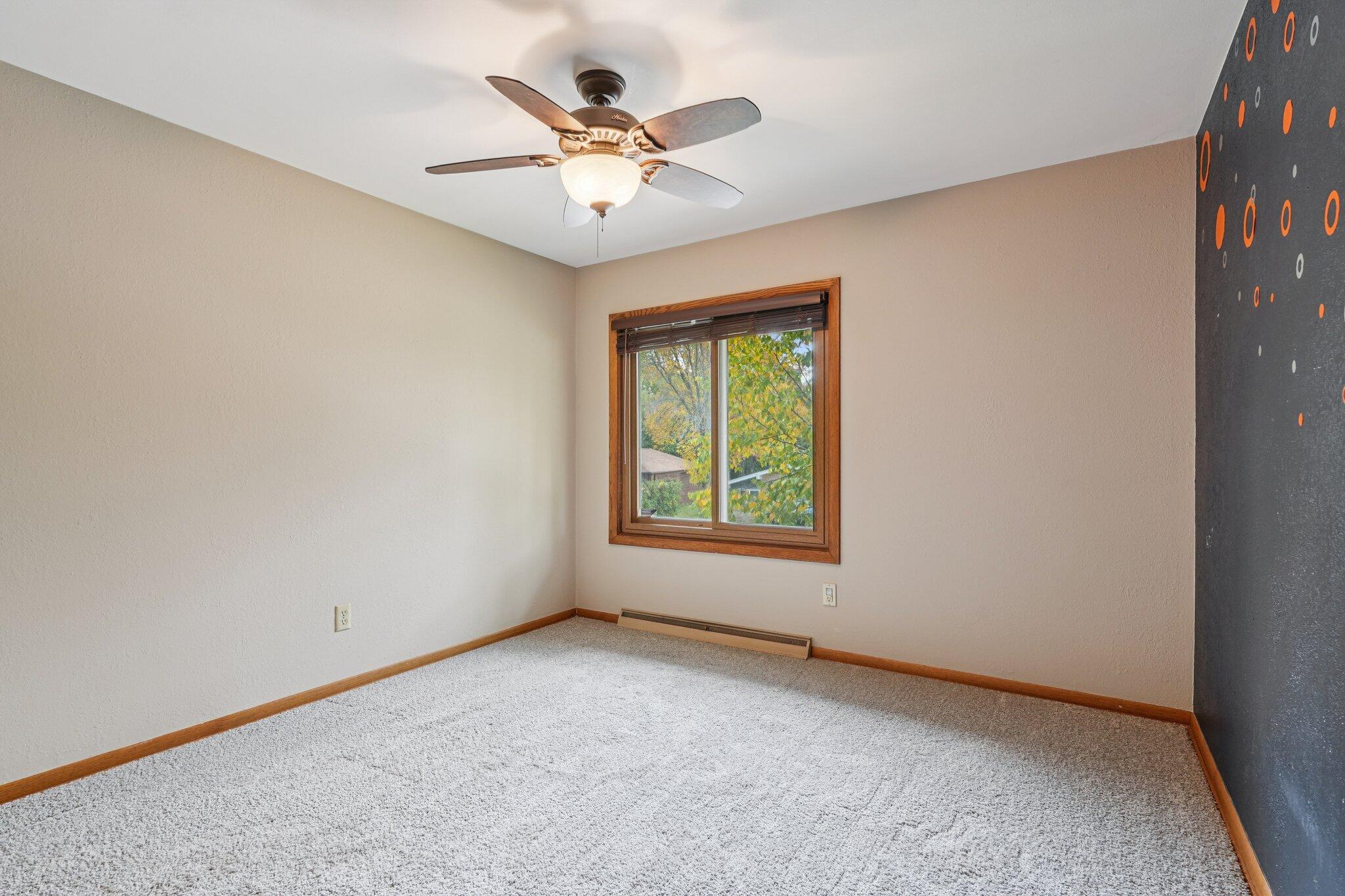 1164 Downing Drive Waukesha, WI 53186 - Photo 32 of 46 33-web-or-mls-Downing Dr-S2410-033