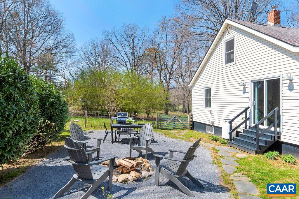 923 Smith Road Afton, VA 22920 - Photo 7 of 34 a view of a swimming pool and lounge chairs