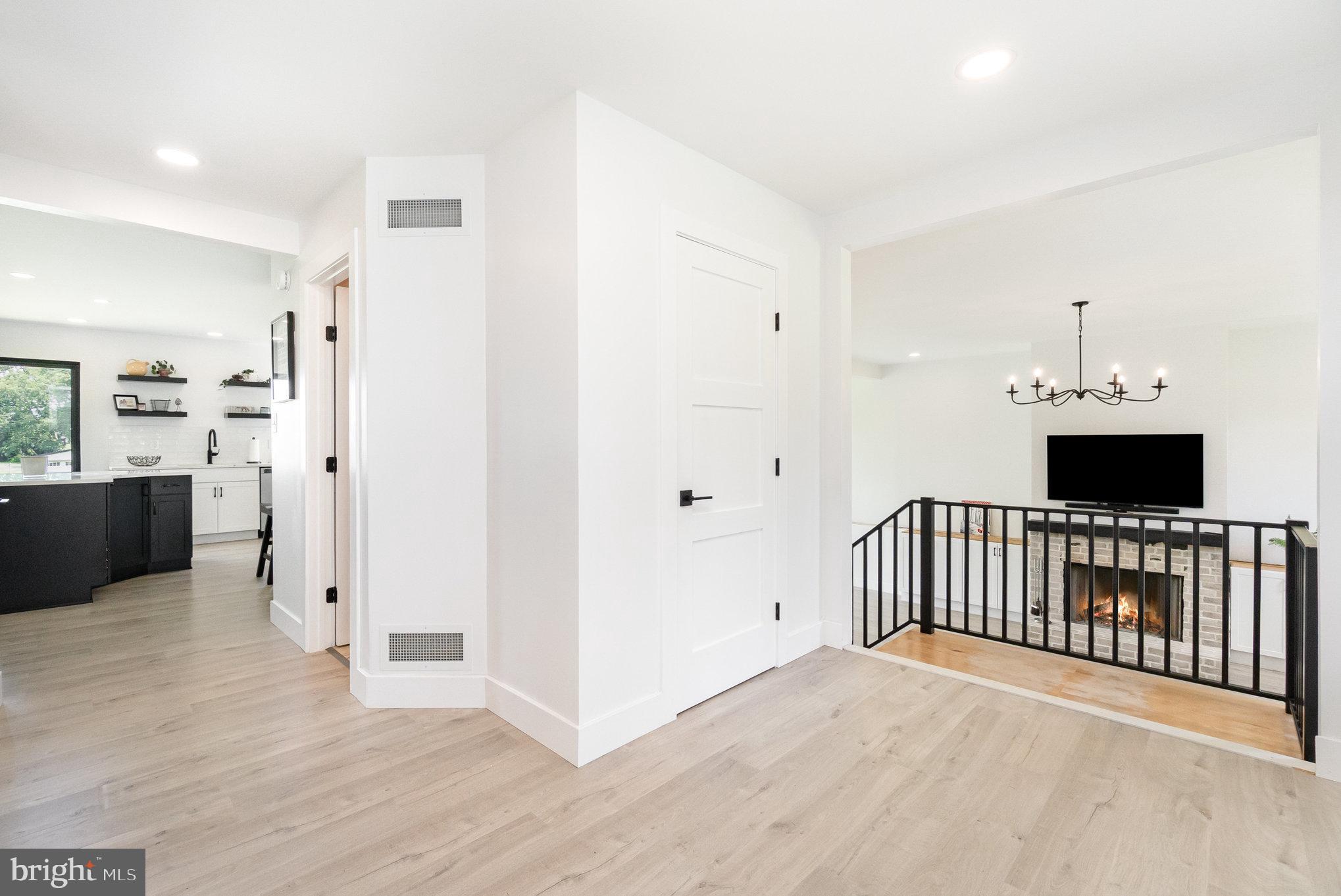 32 Townsend Court Rising Sun, MD 21911 - Photo 7 of 69 Foyer