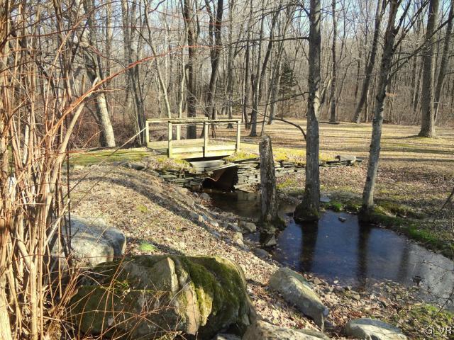 685 Creek Road Bangor, PA 18013 - Photo 16 of 26 Gallery Image 16