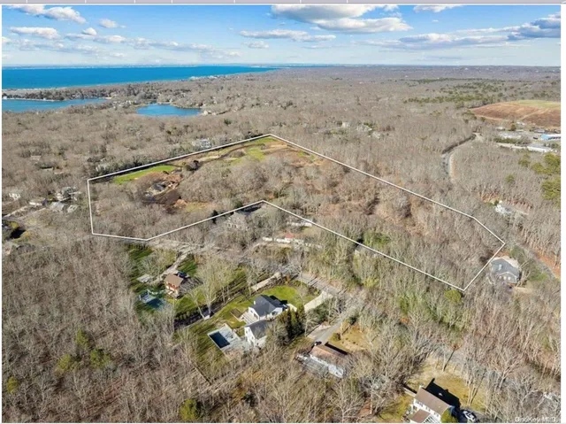 $8,000,000 | 1205 Majors Path, Southampton, NY 11968