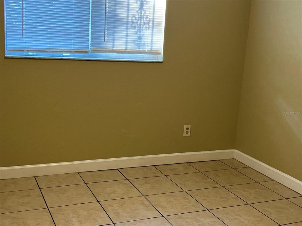 4407 Signal Hill Road Orlando, FL 32808 - Photo 4 of 19