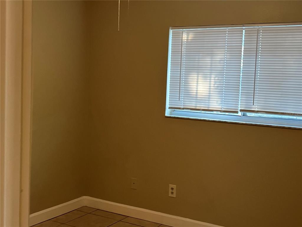 4407 Signal Hill Road Orlando, FL 32808 - Photo 9 of 19