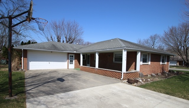 1309 North Ridge Road Muncie, IN 47304 - Photo 2 of 22