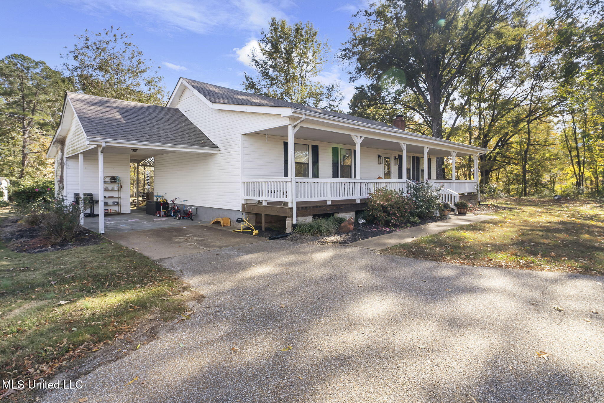 540 Douglas Road Hernando, MS 38632 - Photo 2 of 36 3-web-or-mls-540 Douglas Rd-02
