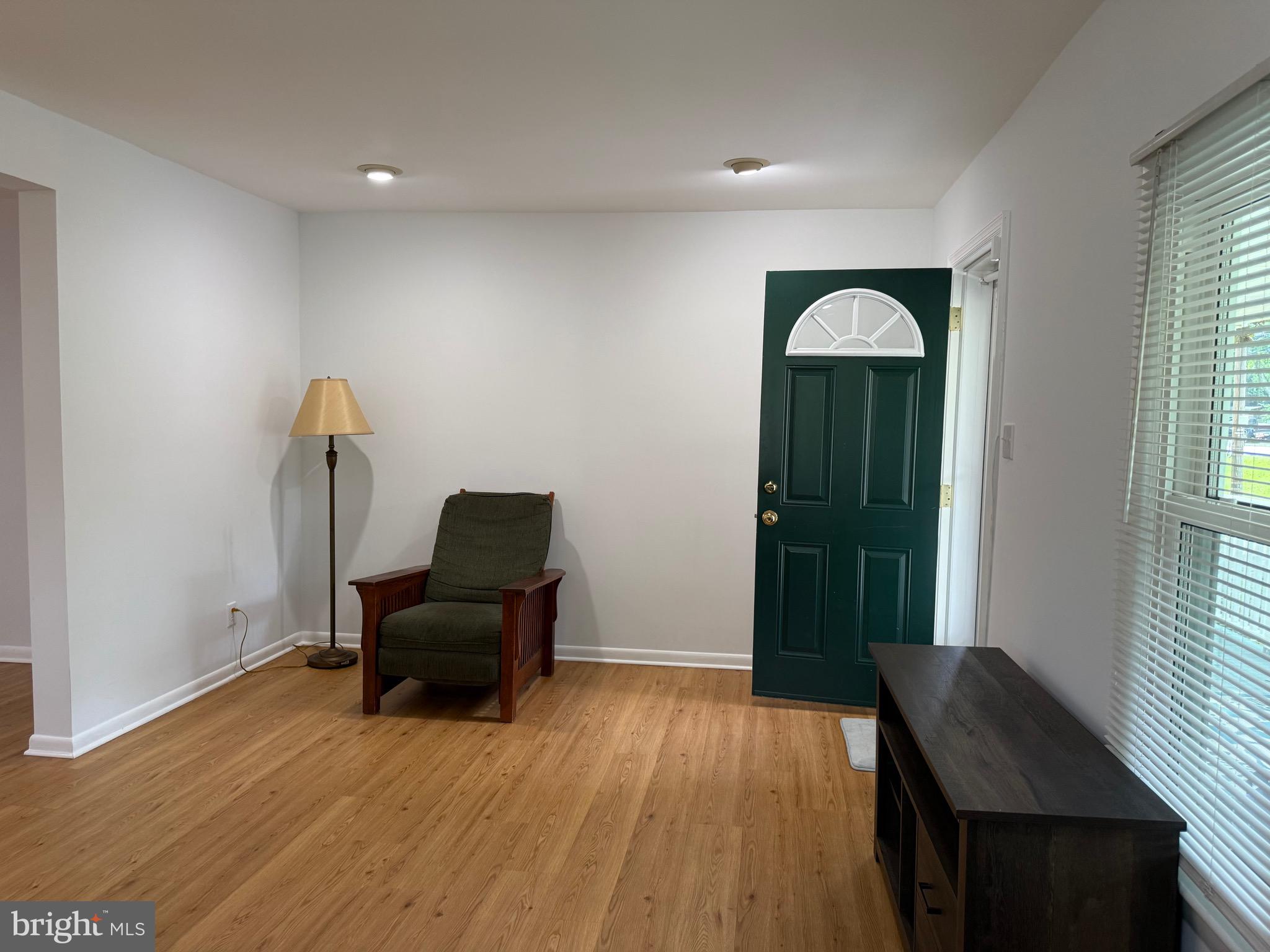 8110 Allentown Road Fort Washington, MD 20744 - Photo 20 of 41 living room
