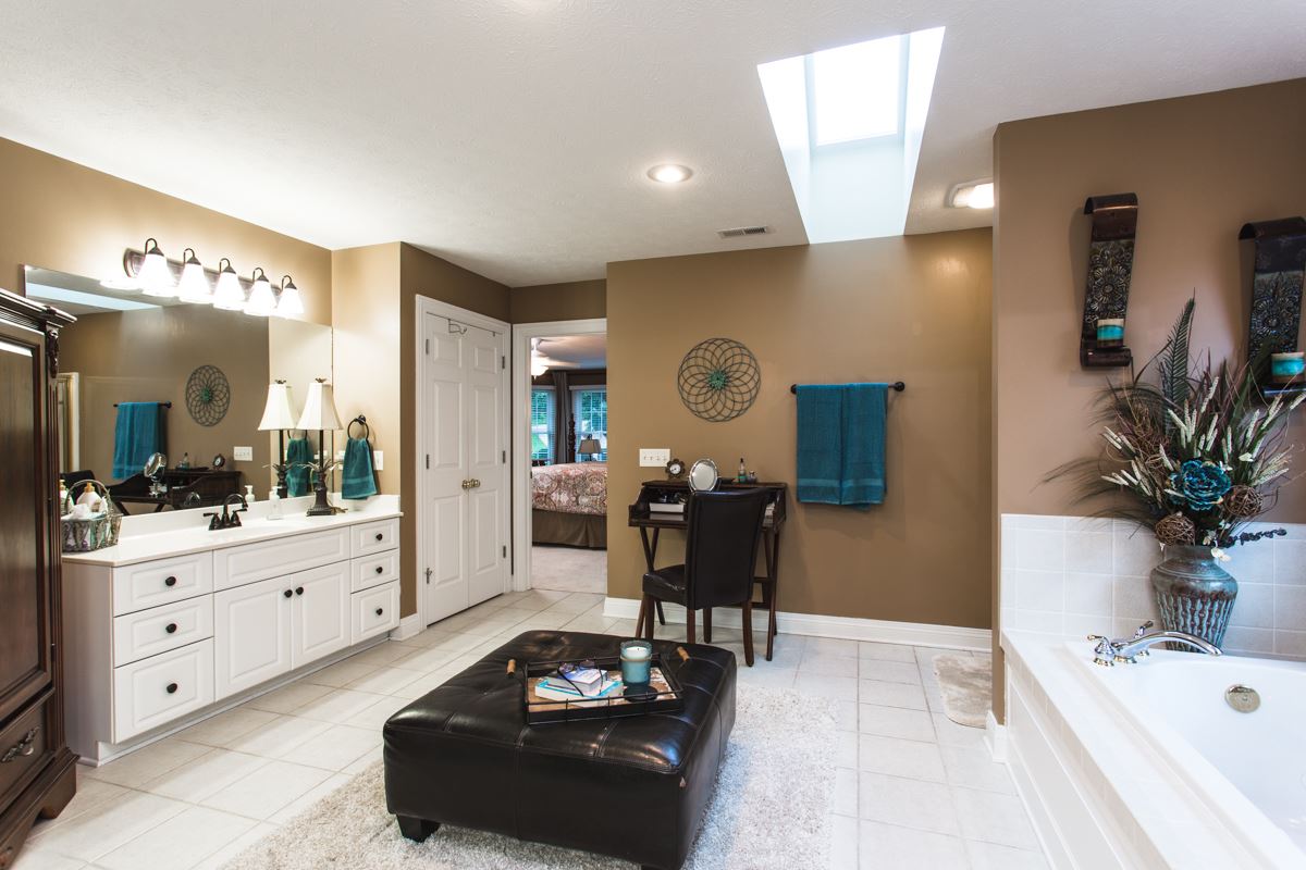 3739 Traveler Road Harrisonburg, VA 22801 - Photo 15 of 44 This luxurious bathroom features a skylight