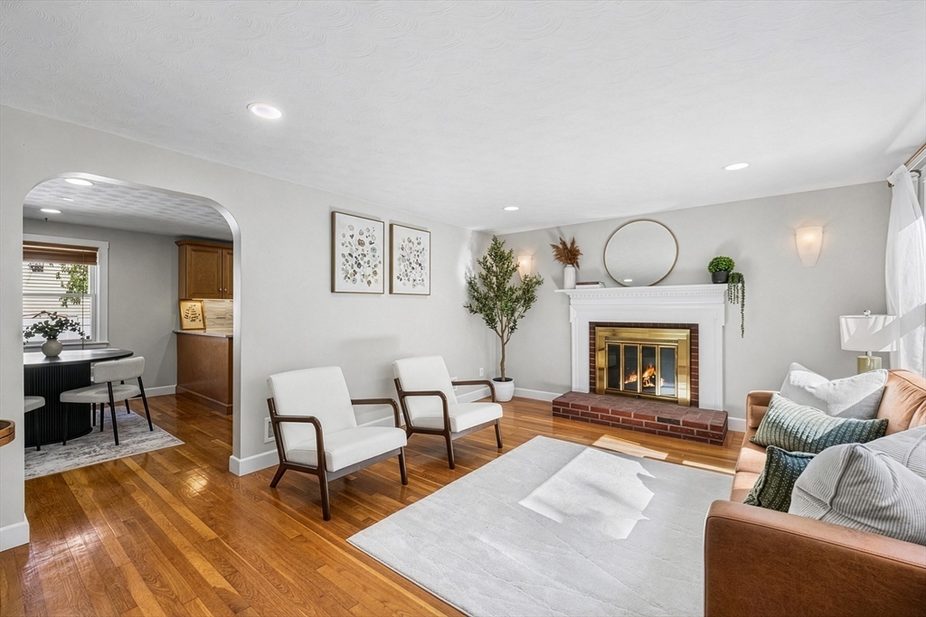 7 Puritan Road Danvers, MA 01923 - Photo 5 of 32 Gallery Image 5