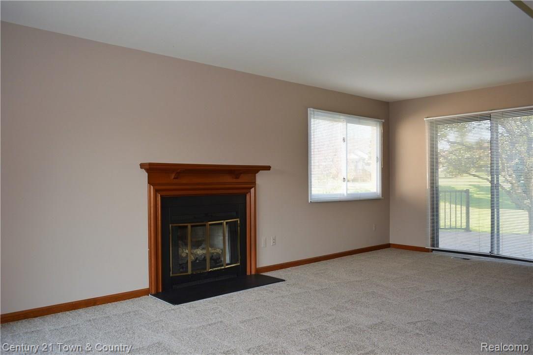1521 Colony Drive Rochester, MI 48307 - Photo 36 of 37 Open floor plan