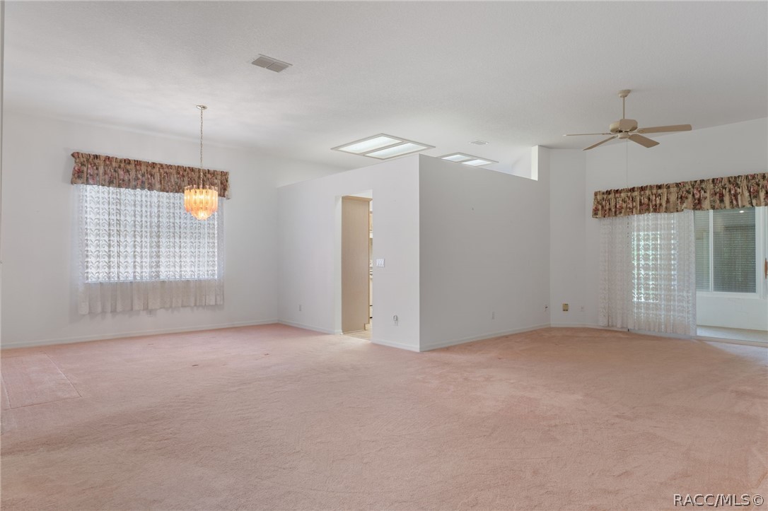 94 Byrsonima Loop Homosassa, FL 34446 - Photo 6 of 63 Gallery Image 6