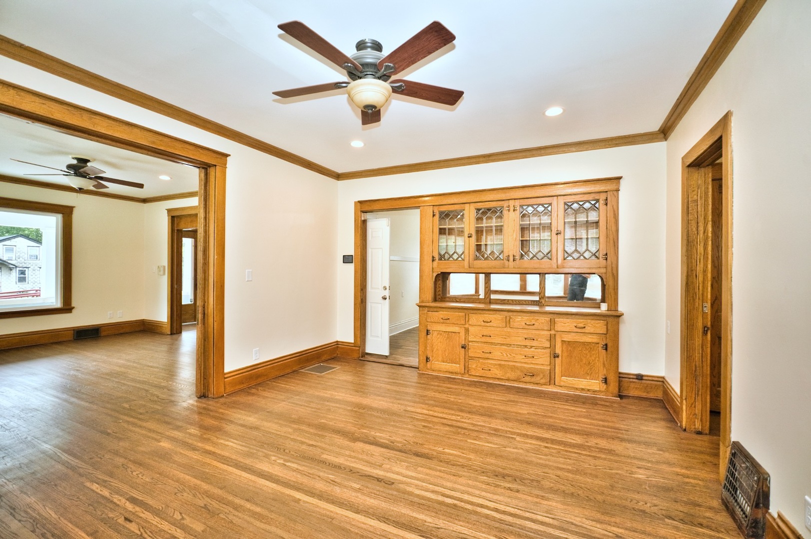 155 Chicago Road Oswego, IL 60543 - Photo 13 of 25