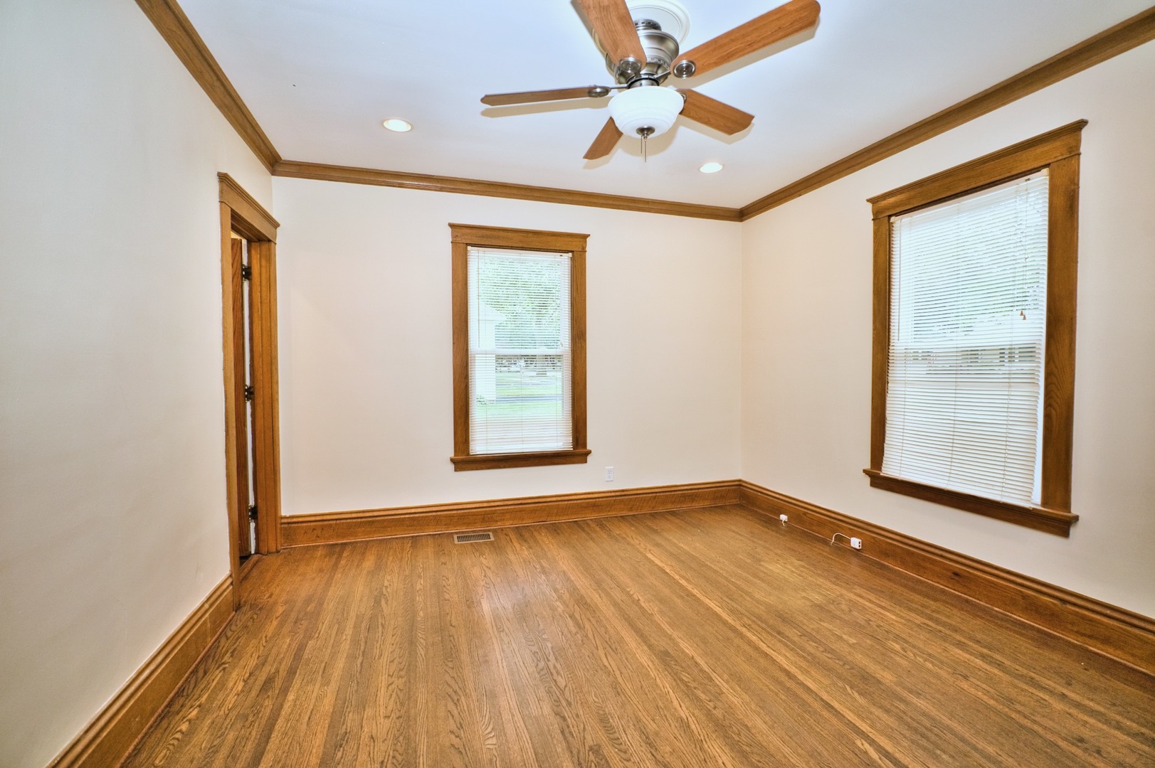 155 Chicago Road Oswego, IL 60543 - Photo 20 of 25