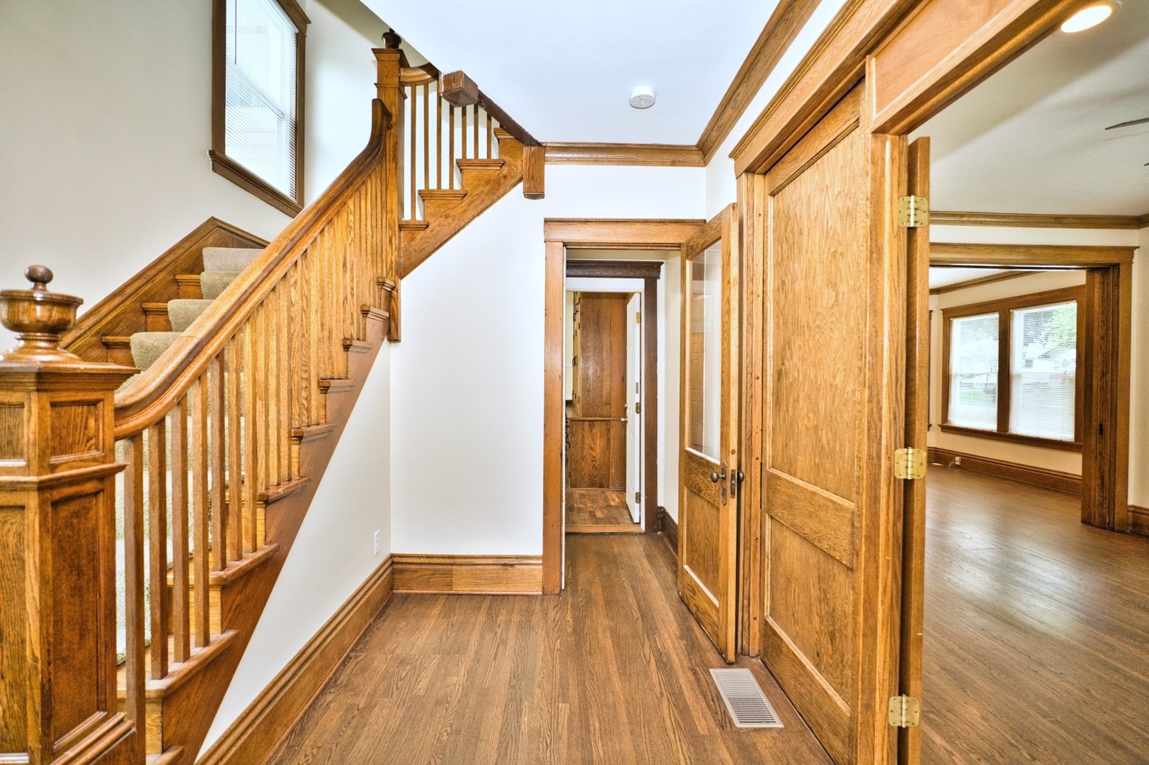 155 Chicago Road Oswego, IL 60543 - Photo 2 of 25