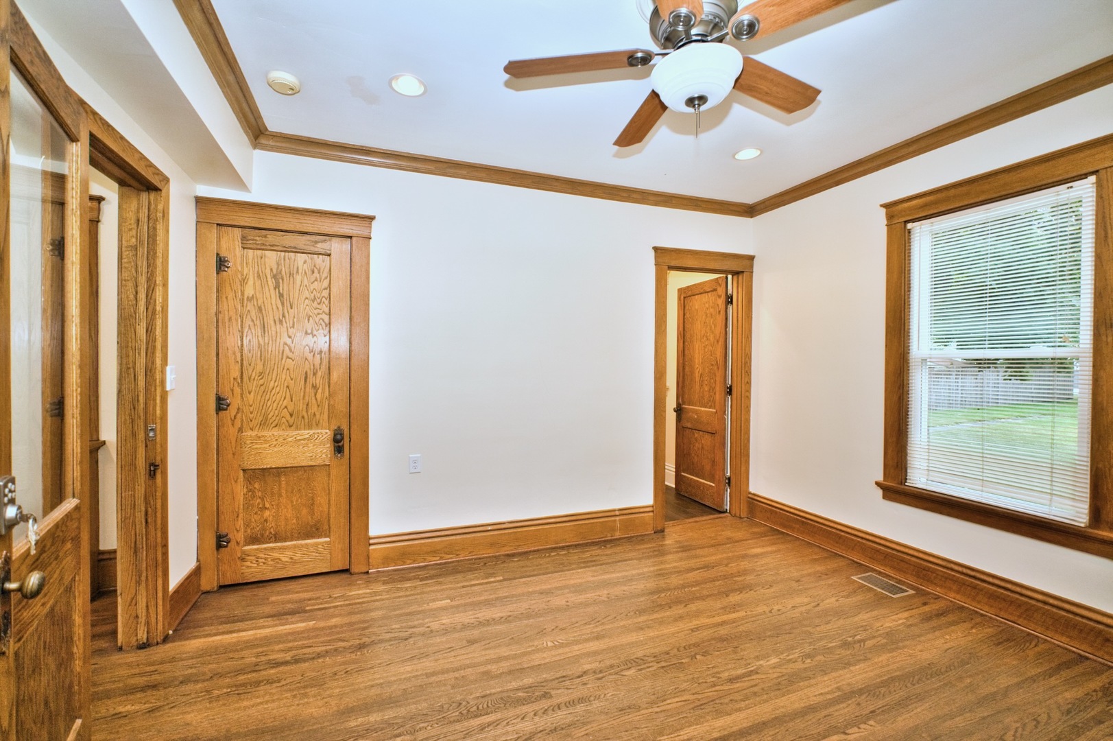 155 Chicago Road Oswego, IL 60543 - Photo 21 of 25