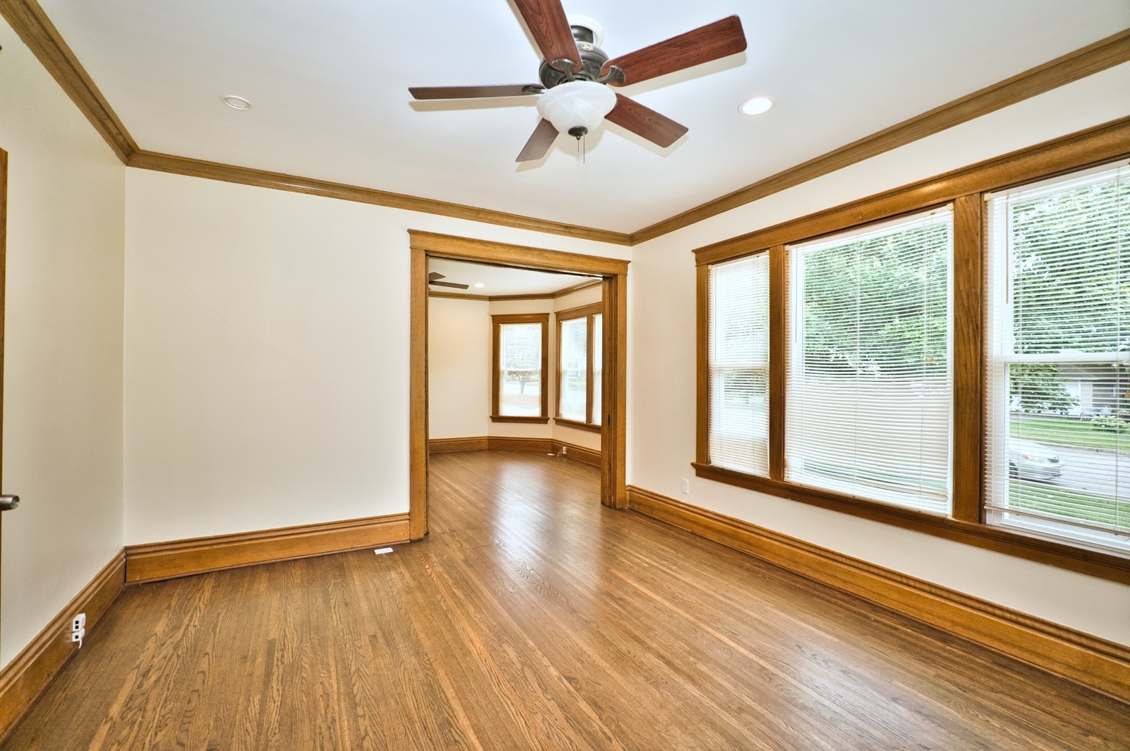 155 Chicago Road Oswego, IL 60543 - Photo 10 of 25