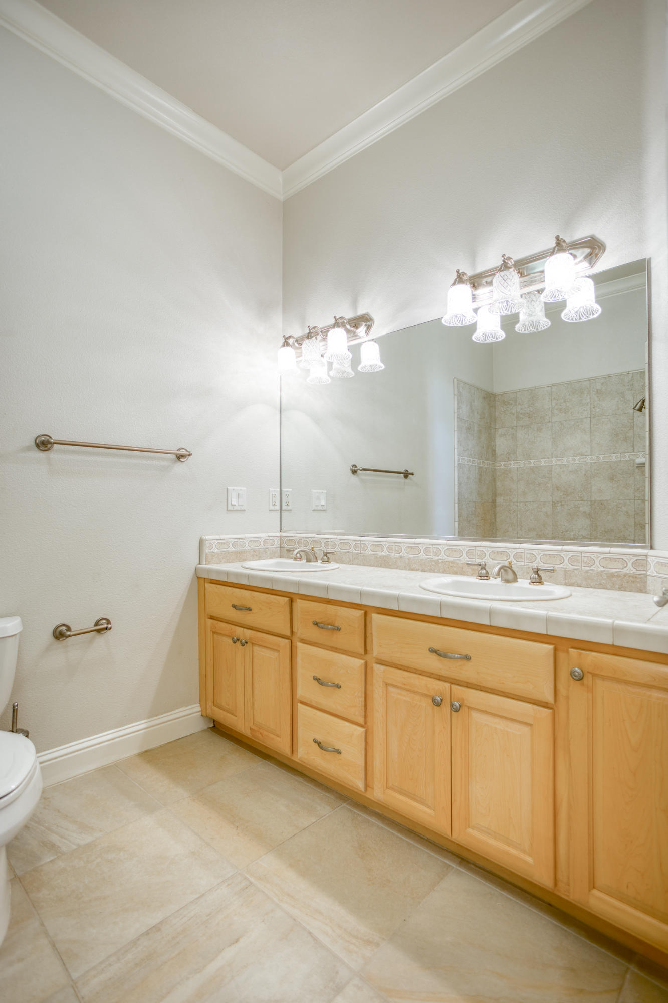 2663 La Rinconada Place Redding, CA 96002 - Photo 33 of 65 IMG_0966